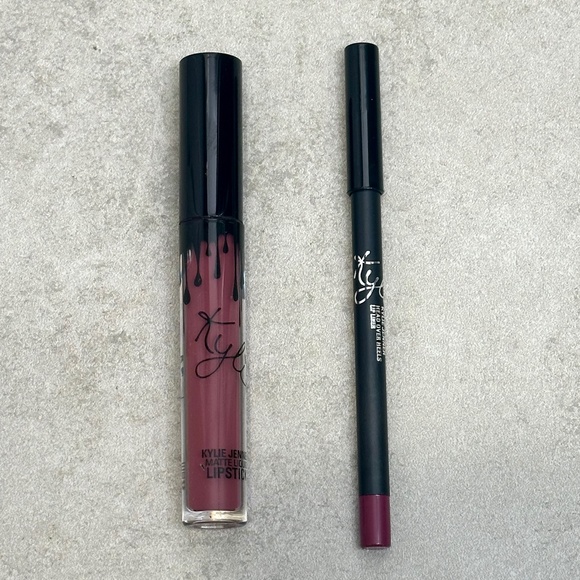 NEW Kylie Jenner Cosmetics Matte Lip Kit HEAD OVER HEALS - Picture 6 of 8
